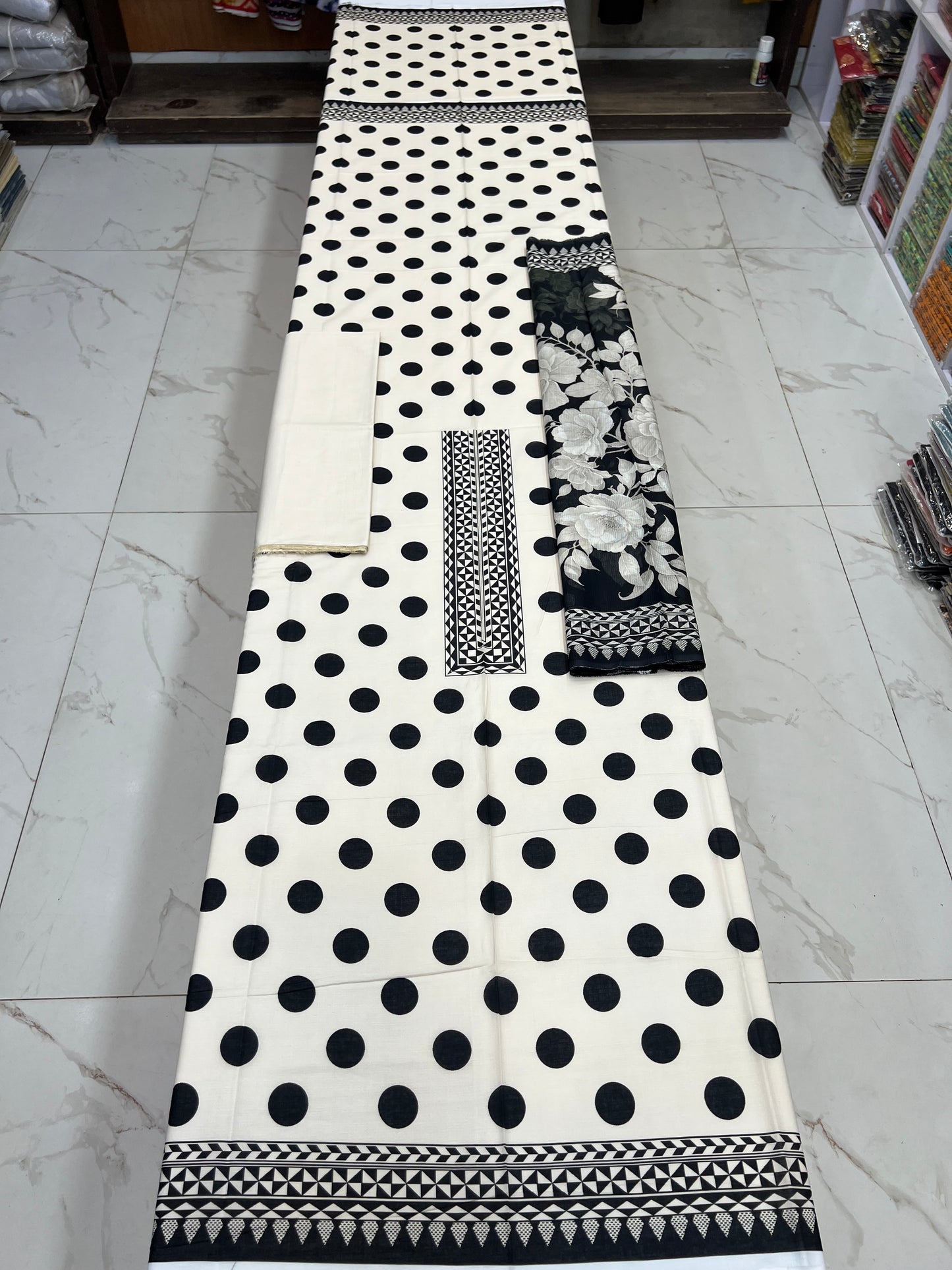 Dastaan 3Pc printed lawn