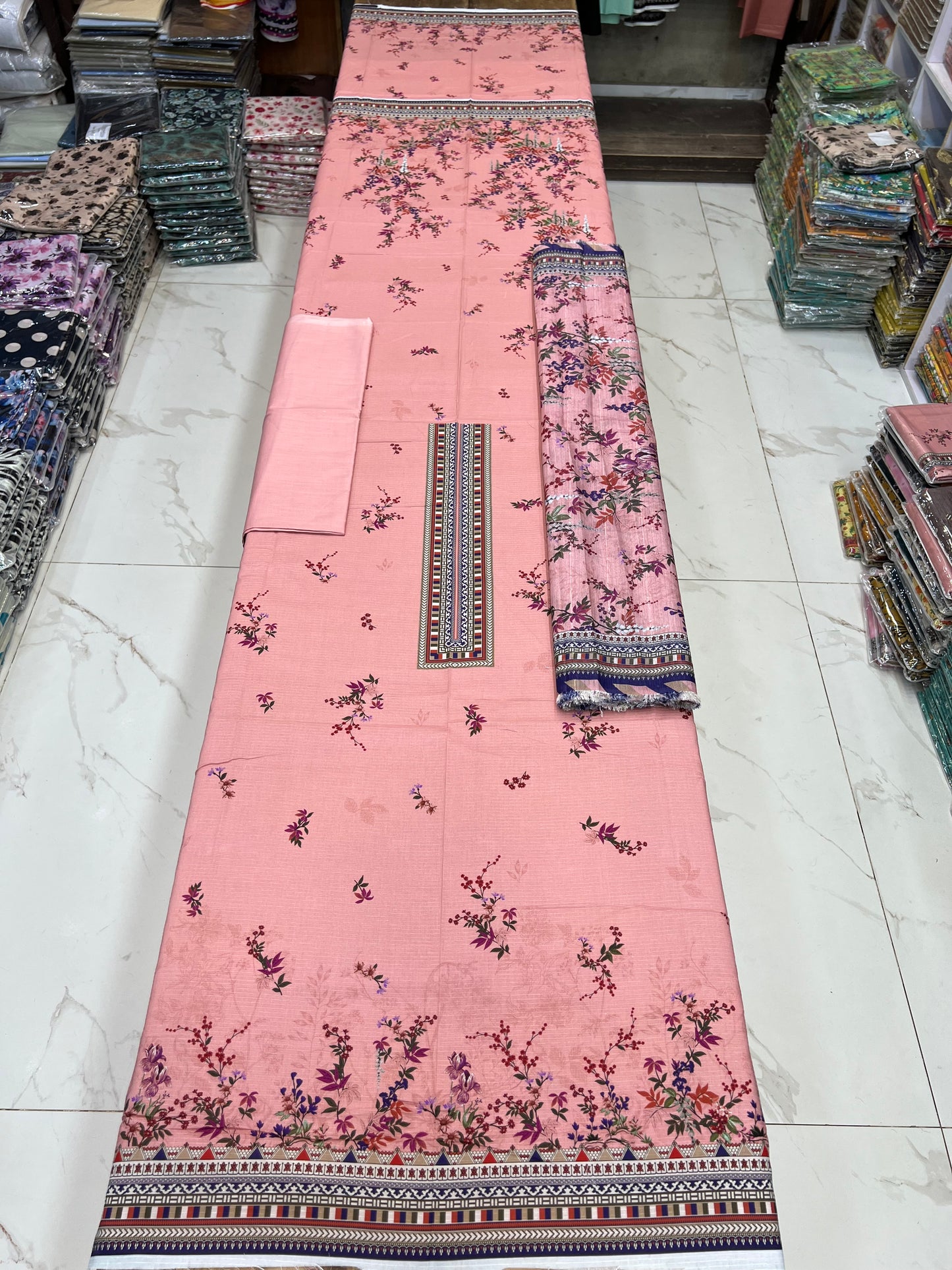 Bana Dora Lawn 3PC | Tarkashi Dupatta