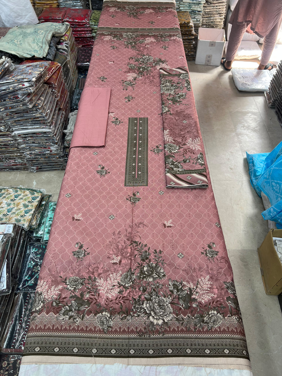 Marjan Pashmina Premium Collection