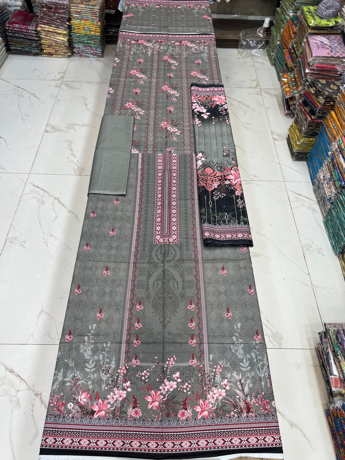 Premium Noor Classic 3PC Summer Lawn – Perfect Summer Wear