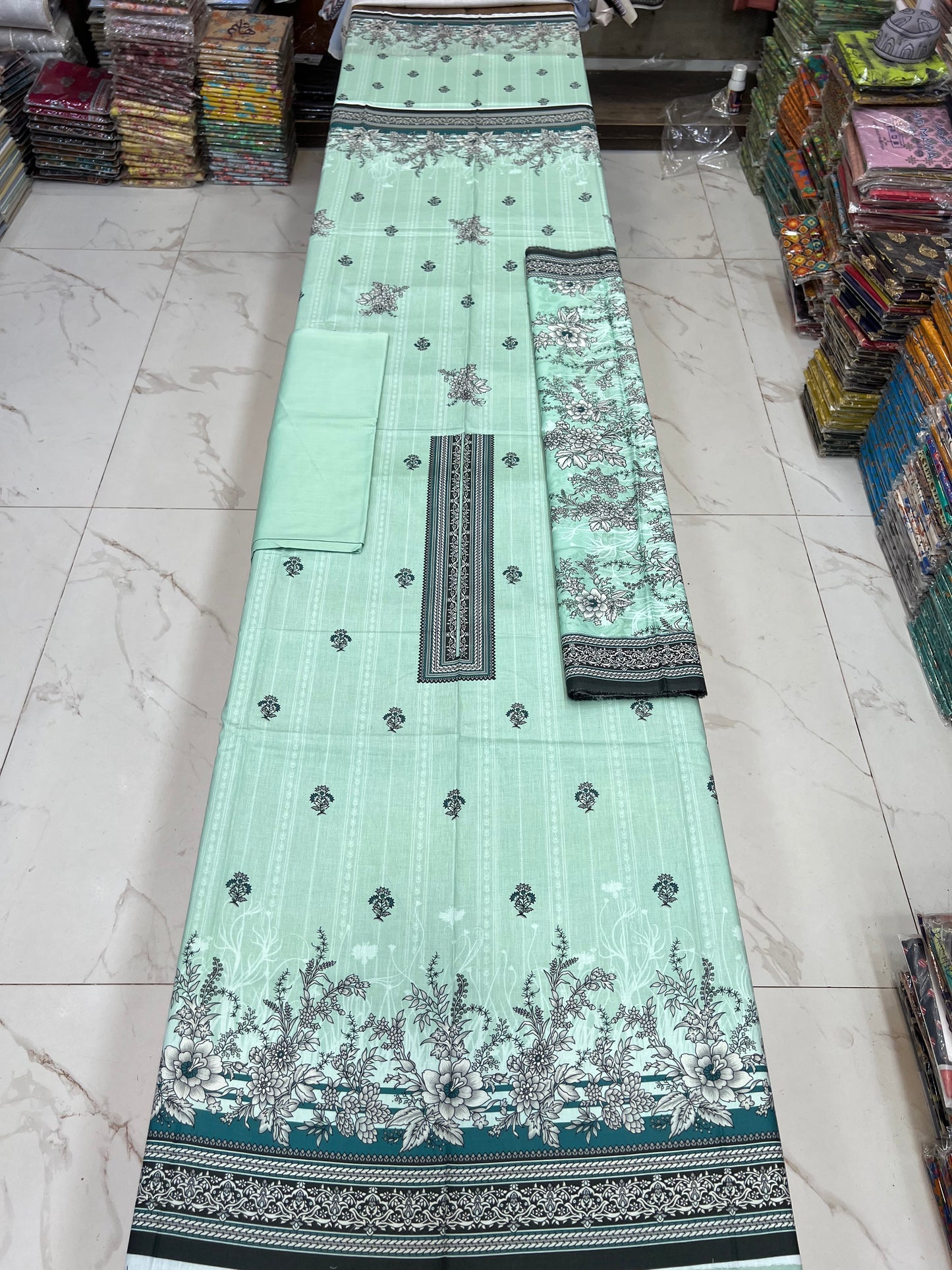 Premium Noor Classic 3PC Summer Lawn – Perfect Summer Wear