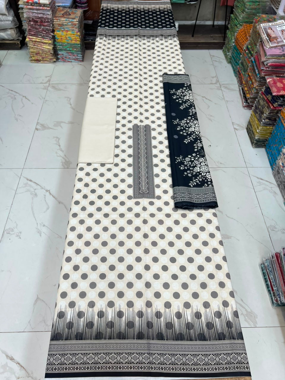 Dastaan 3Pc printed lawn
