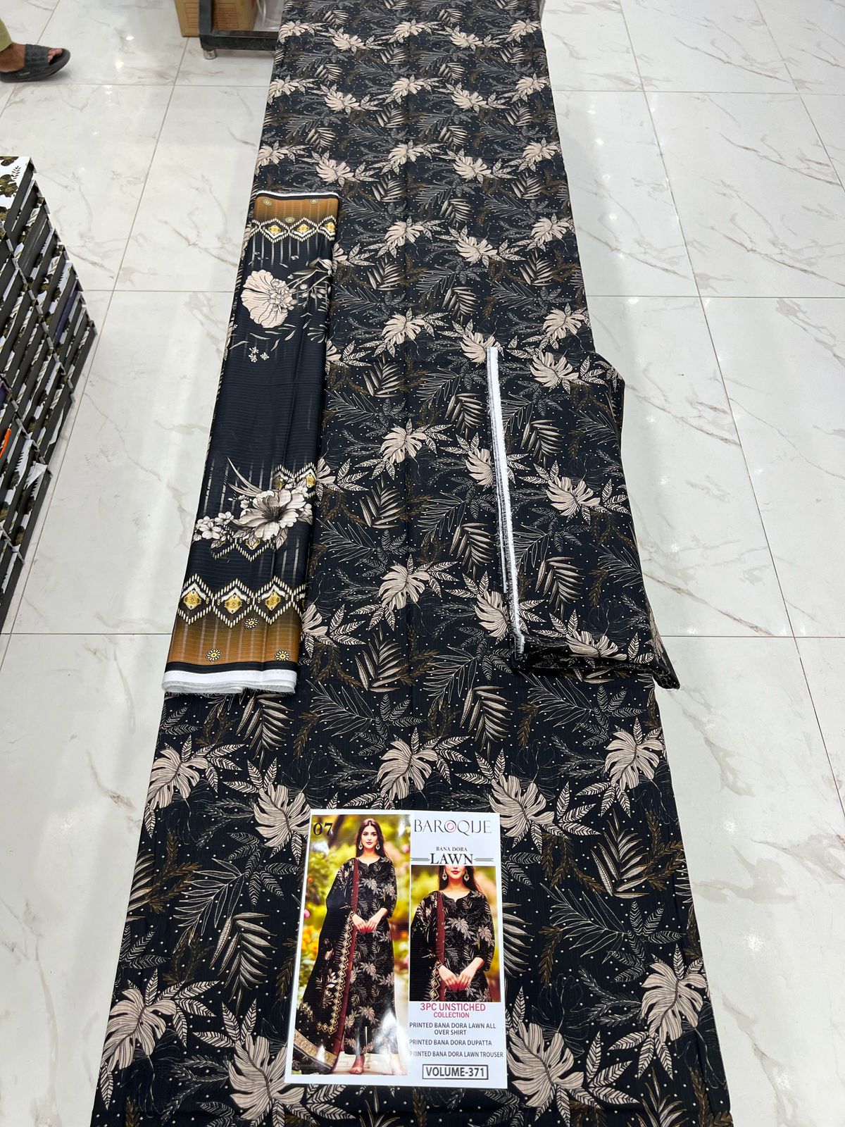 Black Series Lawn 3Pc