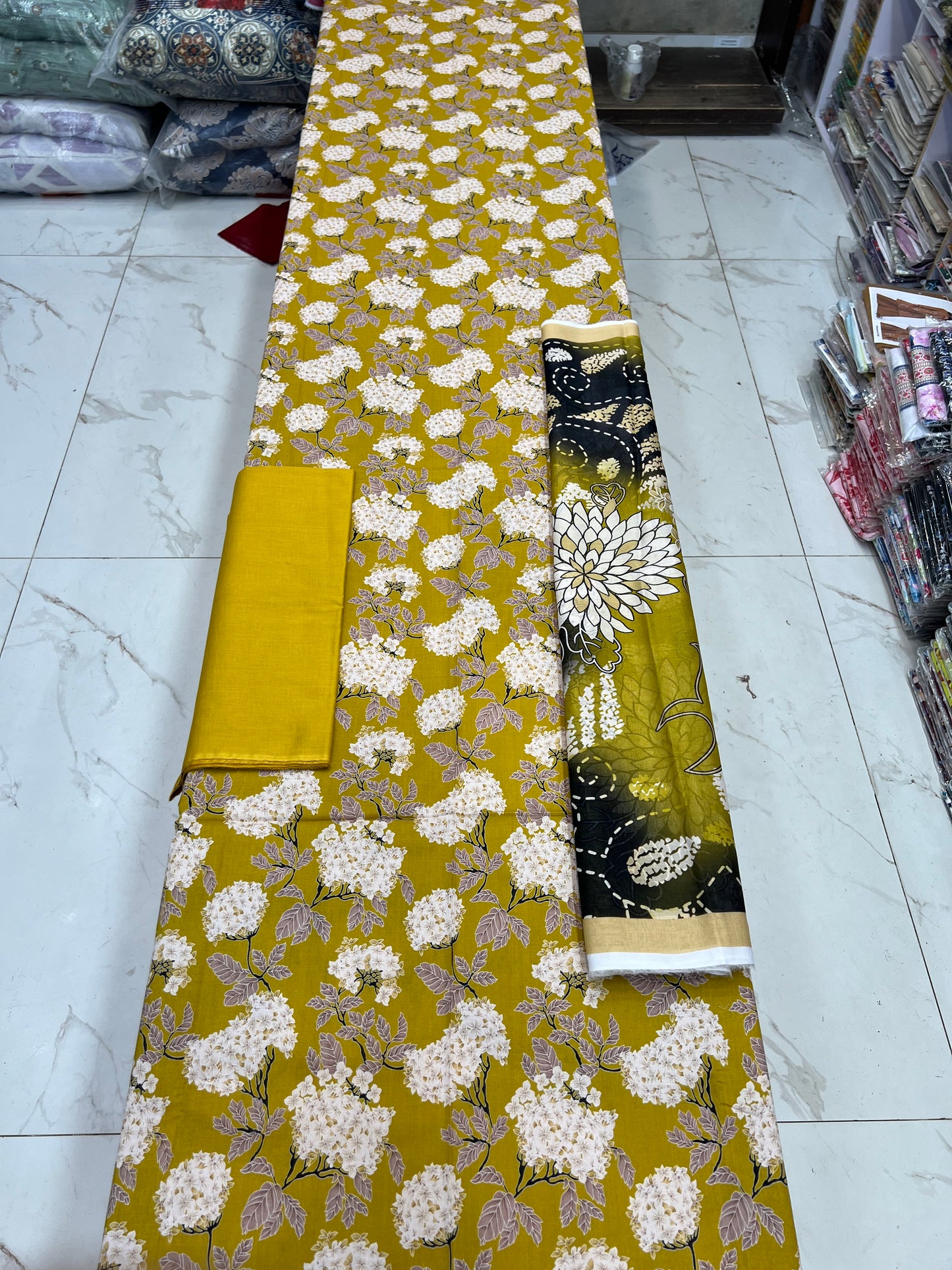 Ayra Printed Lawn 3PC
