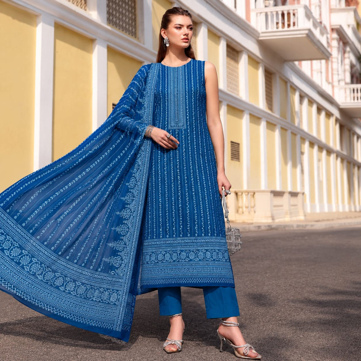 GUL-E-JAAN MARINA WOOL PRINTED 3PC