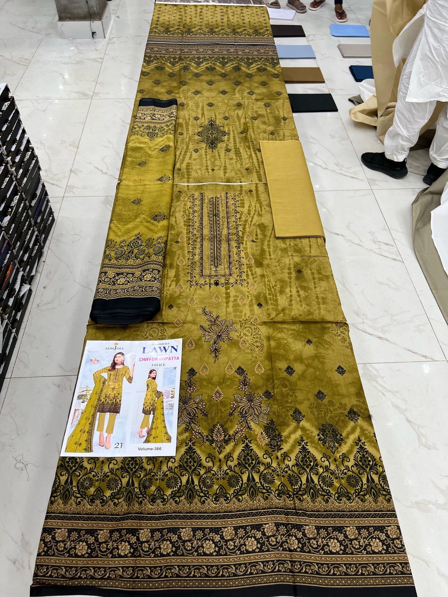 Summer Luxury Lawn – EMB Suit with Chiffon Dupatta
