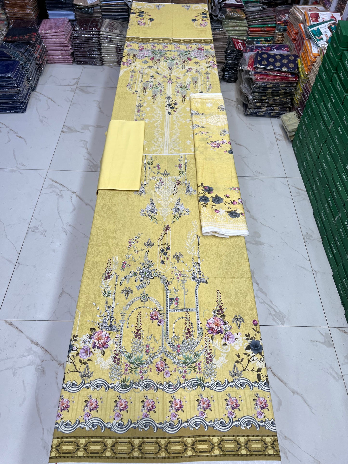 Zarqoon Lawn 3PC – Soft & Elegant Edition