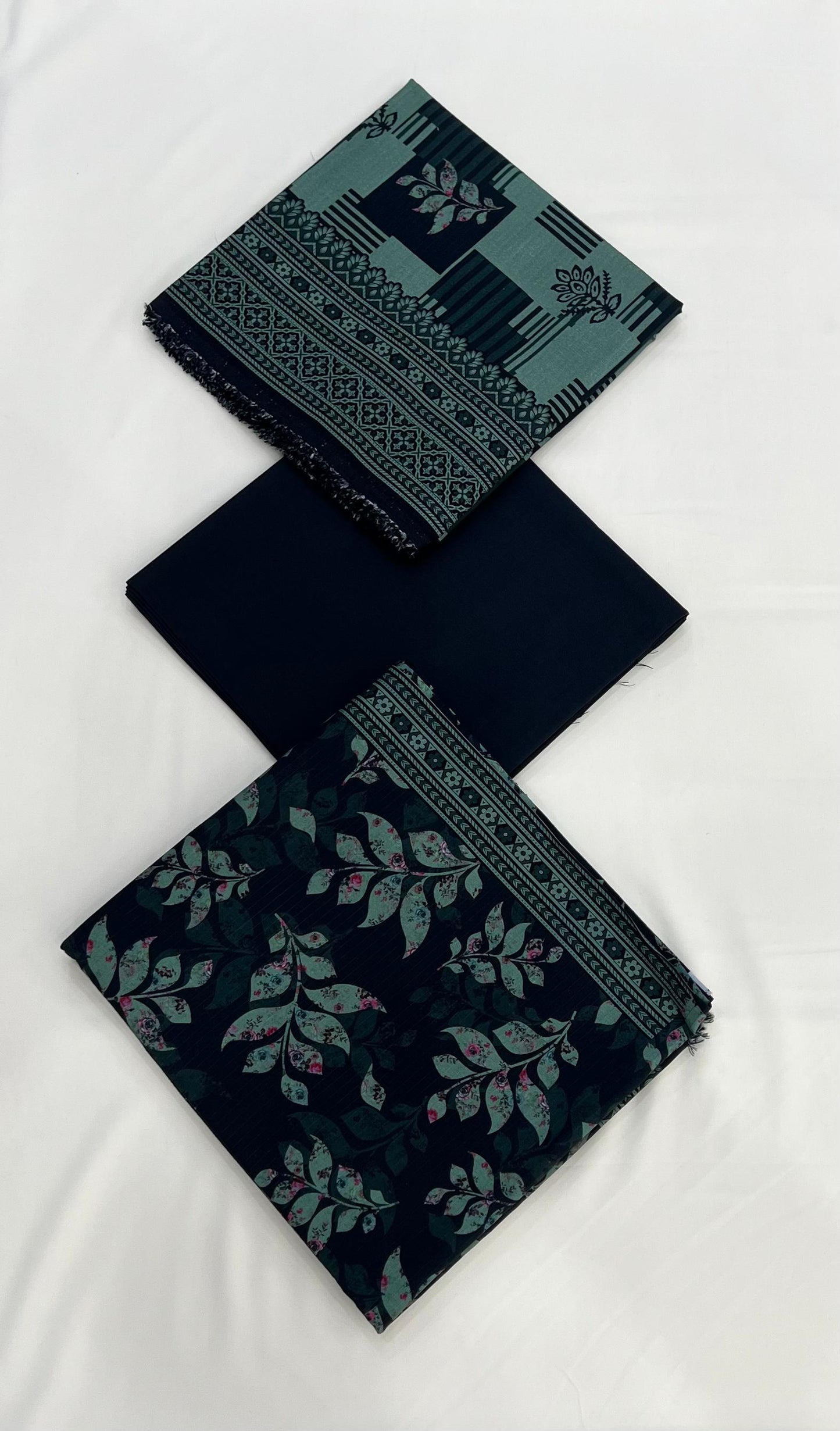 Signature Collection BANA DORA LINEN 3PC 2025-26