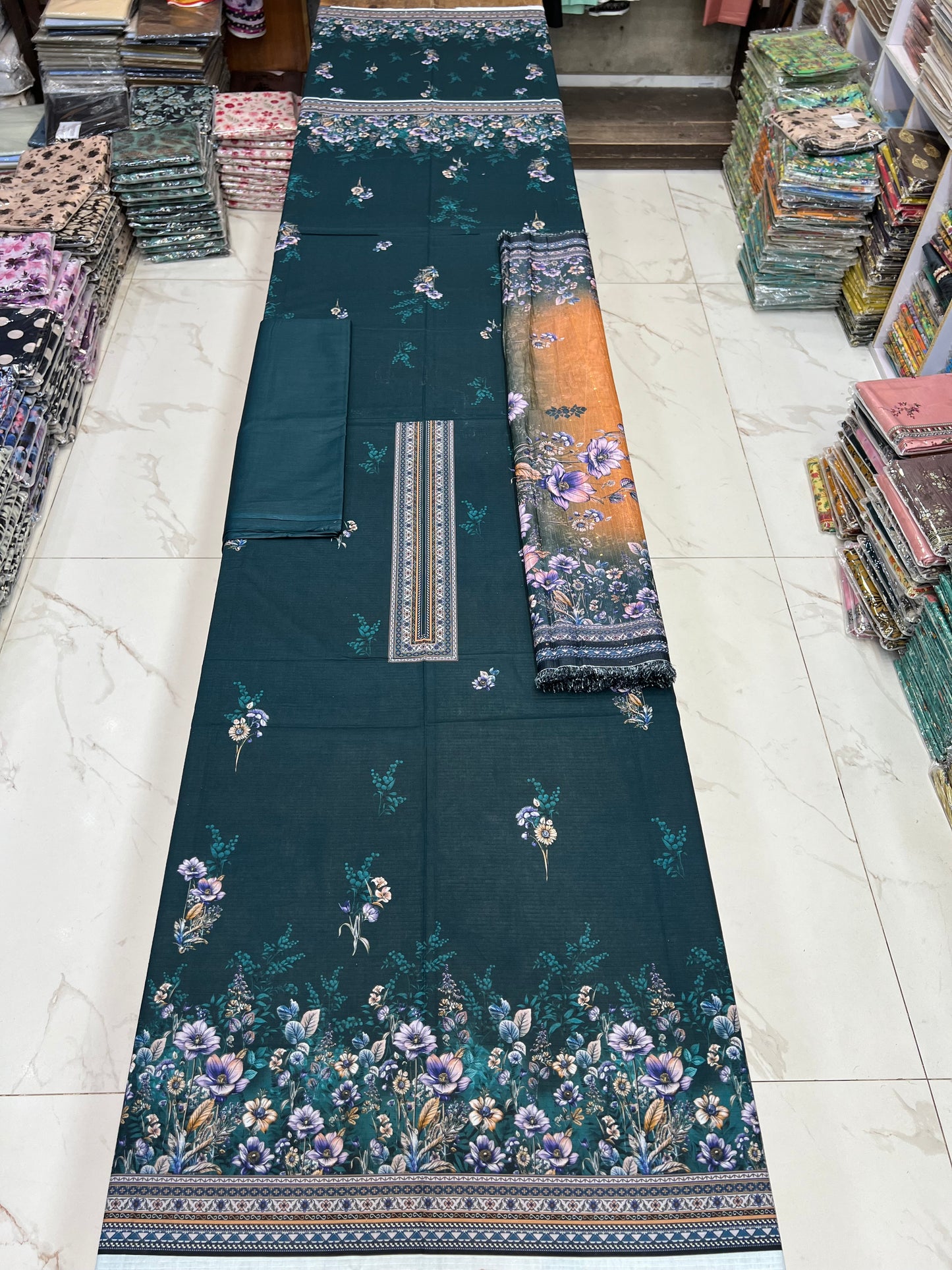 Bana Dora Lawn 3PC | Tarkashi Dupatta