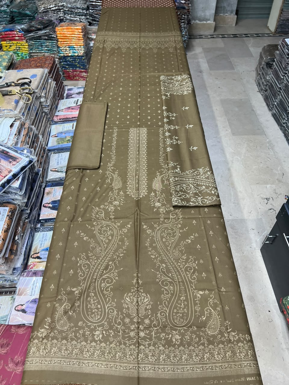 GUL-E-JAAN MARINA WOOL PRINTED 3PC