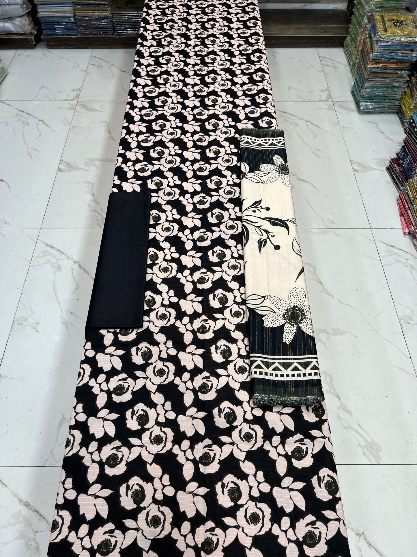 ✨ Almirah Original Bana Dora Lawn 3PC Suit ✨