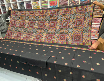 Bareeze With Embroidered Karandi Shawl – Winter Luxury Edit
