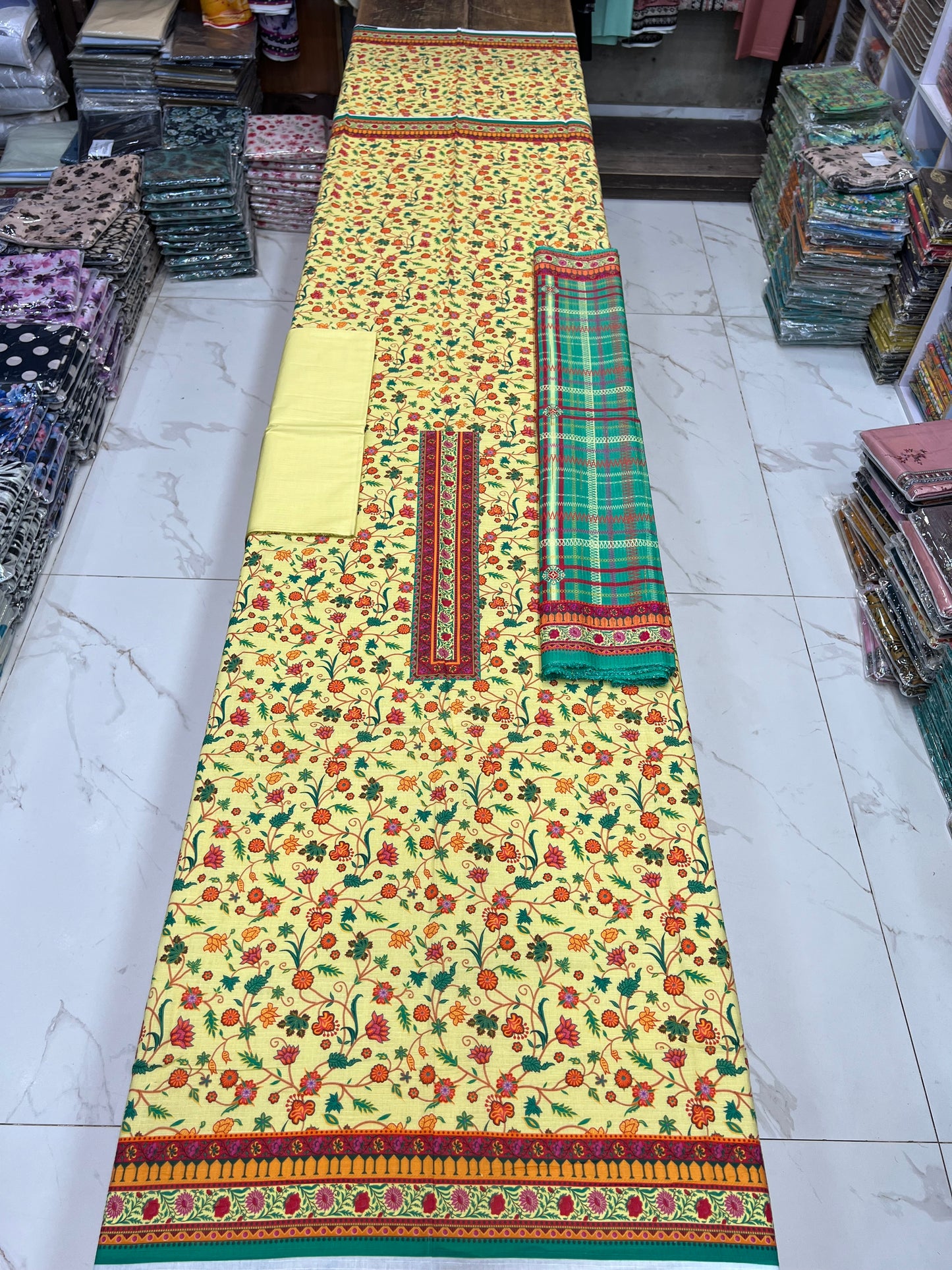 Bana Dora Lawn 3PC | Tarkashi Dupatta