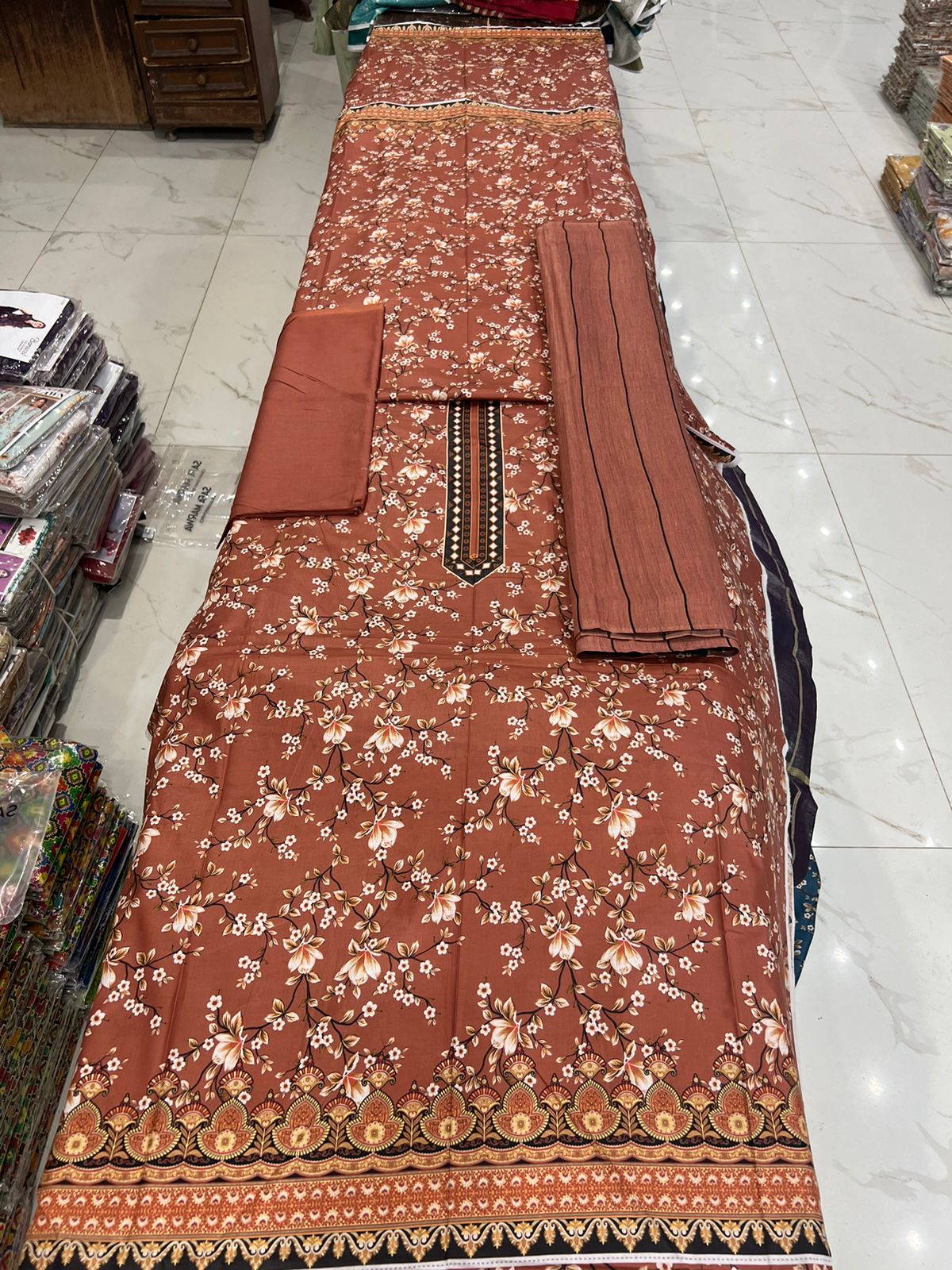 Printed Lawn 3PC With Silk Dupatta