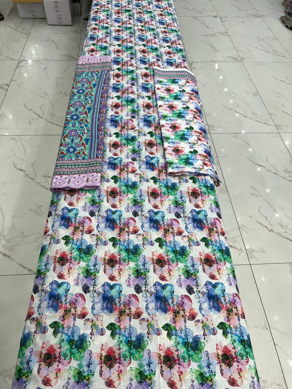 Bareeze Lawn 3-Piece with Embroidered Dupatta