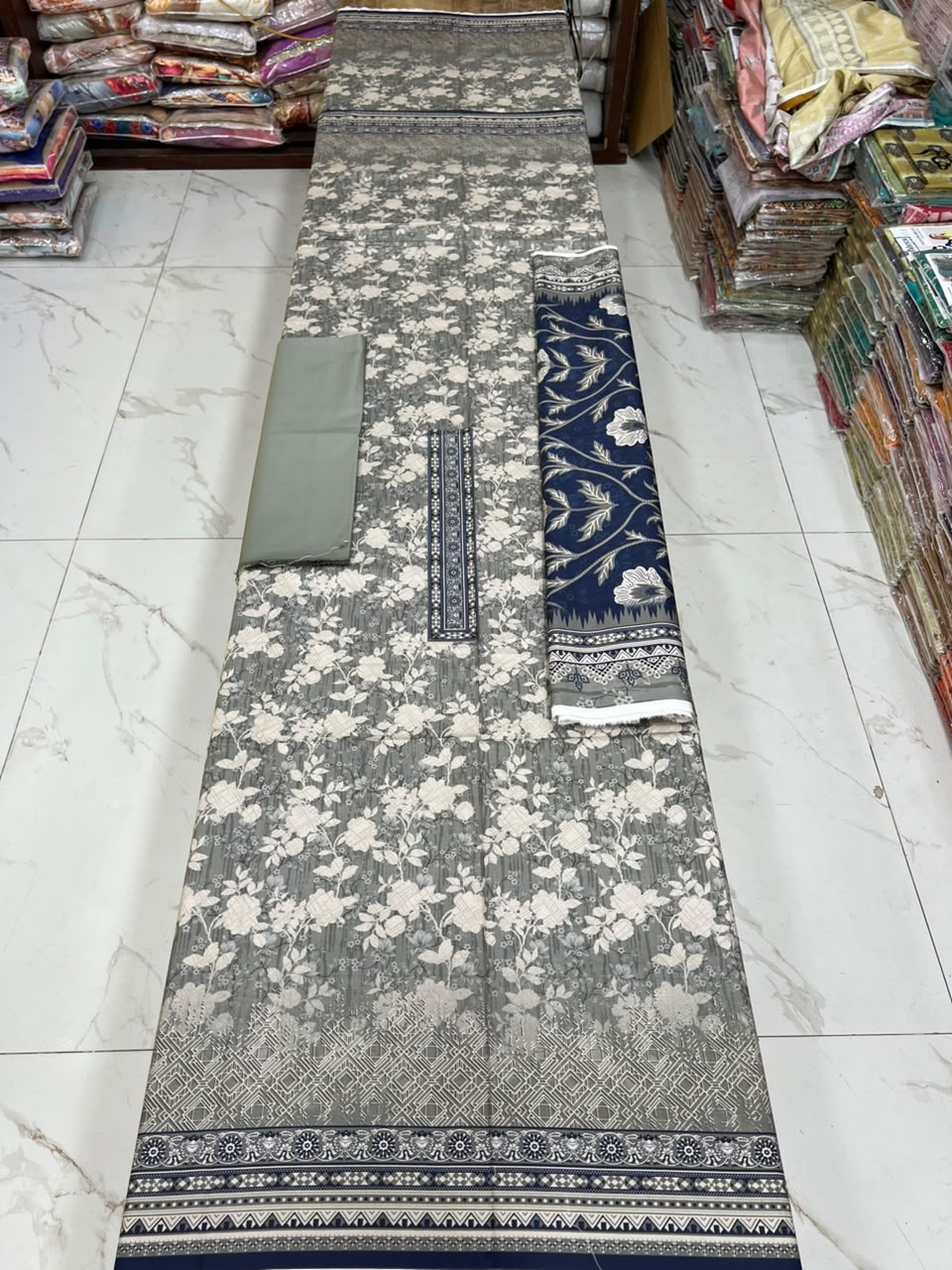 Abeera Classic Linen