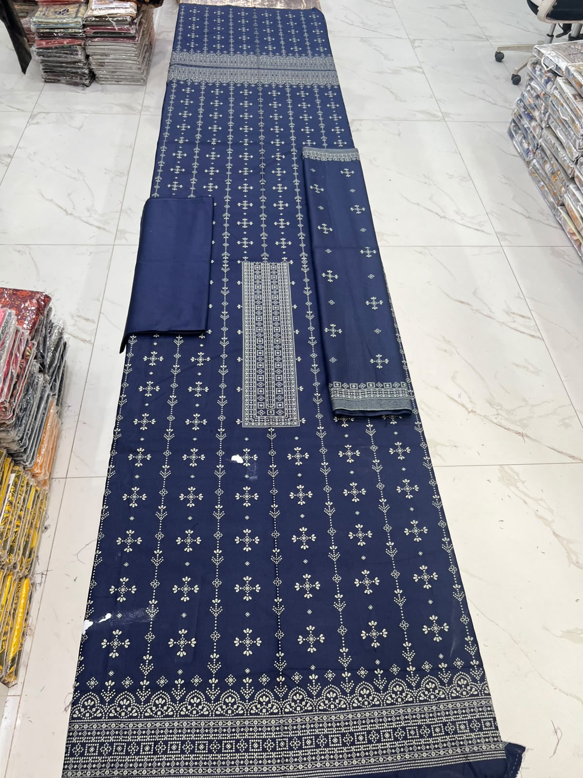 GUL-E-JAAN MARINA WOOL PRINTED 3PC