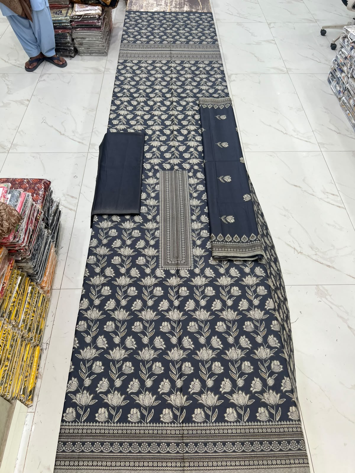 GUL-E-JAAN MARINA WOOL PRINTED 3PC